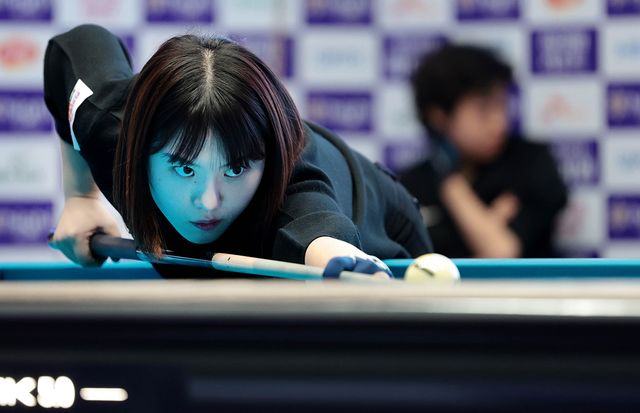 우휘인을 꺾은 김사랑은 PQ에서 김한길과 대결한다.