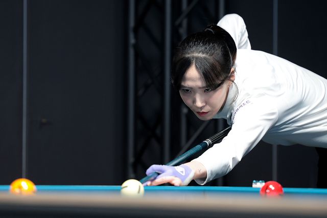 김다희는 정다혜를 3-1로 꺾고 16강에 진출했다.