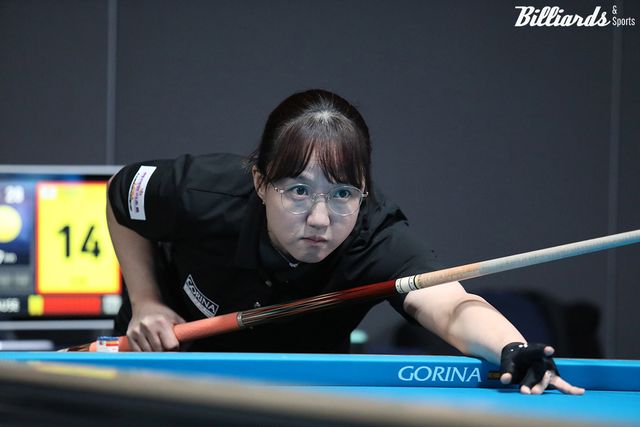 장혜리는 임경진(하이원리조트)을 꺾고 16강에 진출해 임정숙(크라운해태)과 8강행을 다툰다.