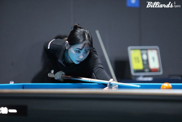 송민지는 데뷔 이래 처음 8강에 진출, 이우경과 준결승행을 다툰다.