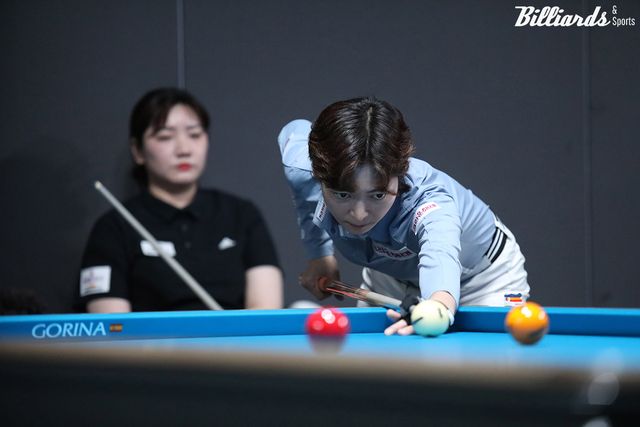 임정숙(크라운해태)은 장혜리를 3-0으로 꺾고 8강에 진출했다.