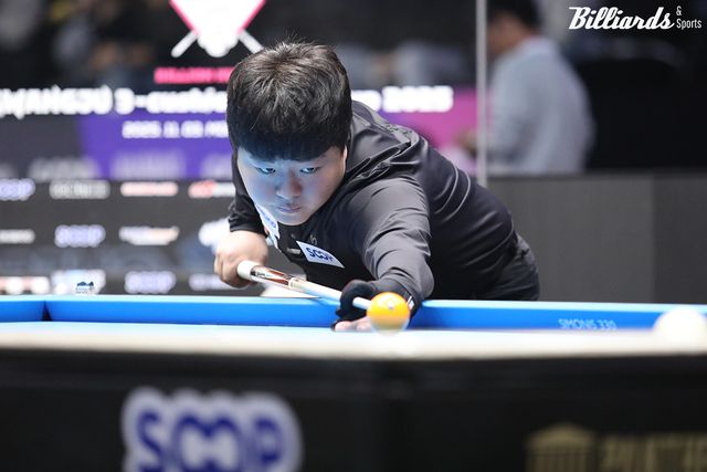 조명우(서울시청)는 첫 경기에서 김행직에게 져 2승 1패로 B조 2위에 올랐다.