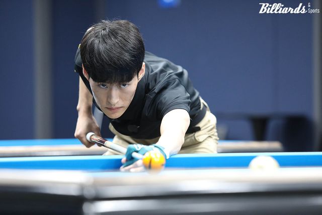 김홍민(25)이 7차 투어 32강전에서 다니엘 산체스(웰컴저축은행)와 16강 진출을 다툰다.&nbsp; 사진=이용휘 기자