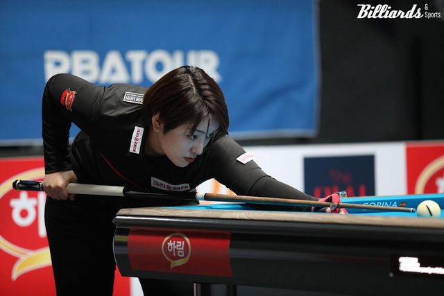 이미래에게 패한 히가시우치.