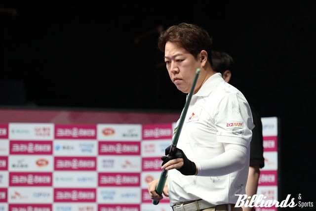 세트스코어 3-1로 넉넉히 이기고 64강에 오른 강동궁.