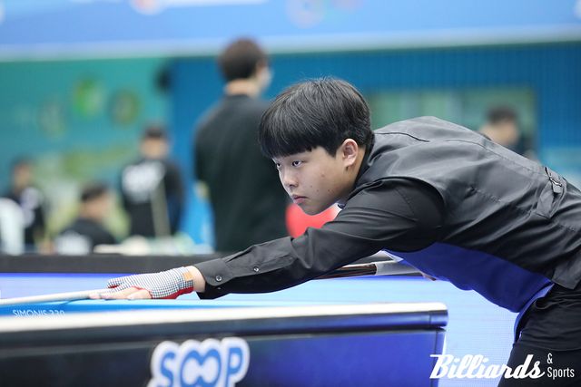 '중학생 돌풍' 김현우가 남원당구선수권 4강에 이어 경남고성군수배와 대한체육회장배, 그리고 이번 제천 청풍호배까지 8강에 올랐으나 아쉽게 준결승 진출에 실패했다.