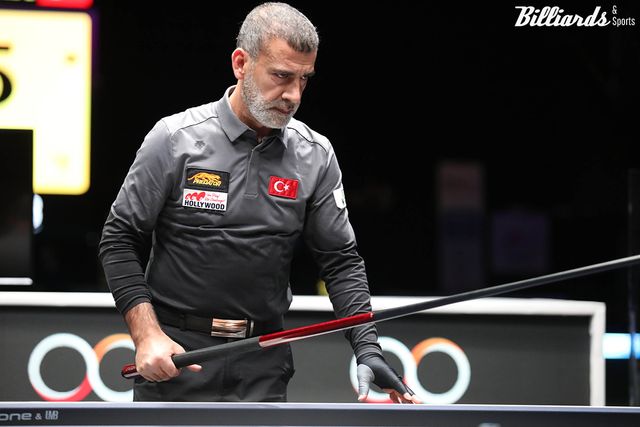 쿠드롱과 8강에서 대결하는 타이푼 타슈데미르(튀르키예).