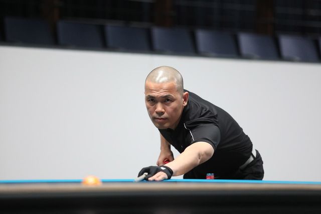 박동준이 이희진을 꺾고 PBA 첫 결승에 진출했다. 사진은 지난 3차전 준결승에서 이종주와 대결 중인 박동준. 사진=빌리어즈 DB