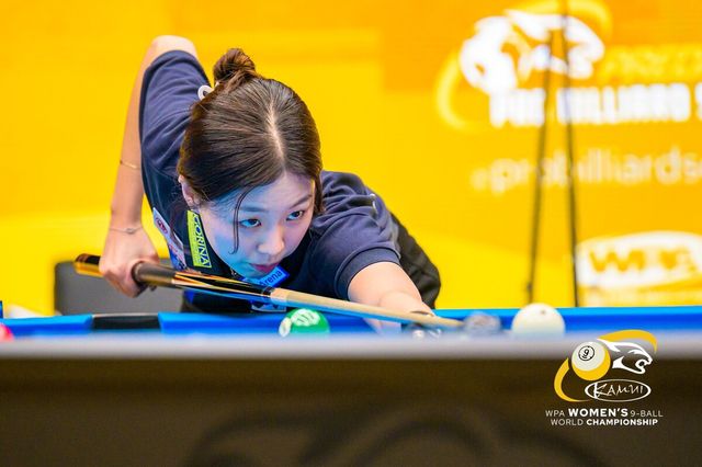 결승에서 경기 중인 서서아.