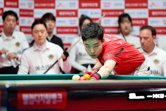 1세트와 3세트에 나선 김영원(웰컴저축은행)