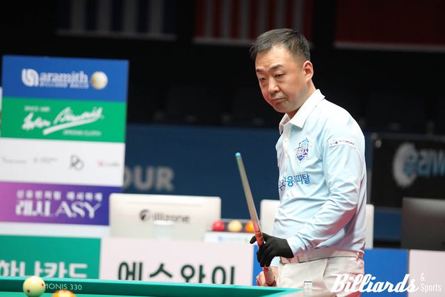 7세트에서 김재근(크라운해태)을 꺾고 4-3 역전 승리를 완성한 엄상필(우리금융캐피탈)