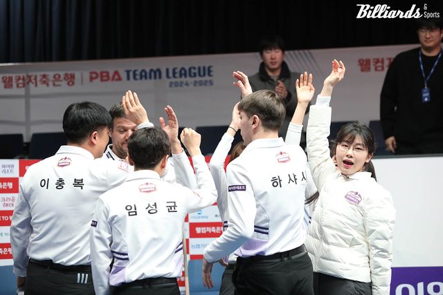 하이원리조트가 정규리그 마지막 경기에서 웰컴저축은행을 세트스코어 4-3으로 꺾으며 유종의 미를 거뒀다.&nbsp; 사진=고양/이용휘 기자