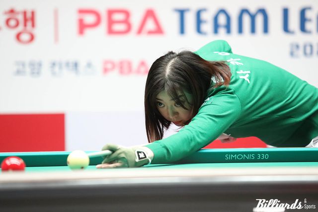 이번 경기 2세트와 4세트에서 2승을 거둔 하나카드 사카이 아야코(일본).