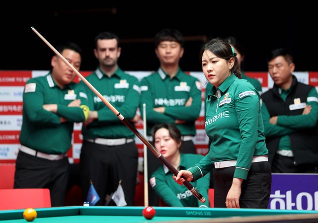 NH농협카드가 프로당구(PBA) 팀리그 정규리그 마지막 날 경기에서 휴온스에게 세트스코어 1-4로 패해 7연패를 당했다.&nbsp; 사진=PBA 제공