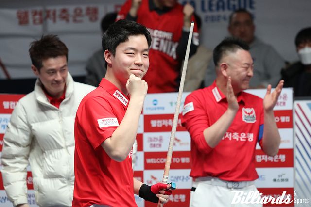 3세트 승리 후 기뻐하는 김영원.