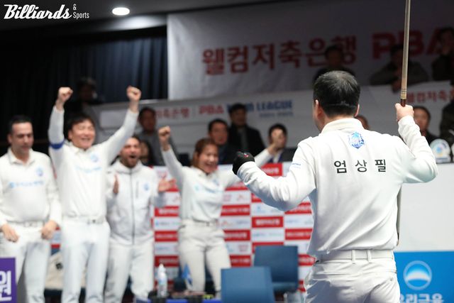 우리금융캐피탈이 프로당구 PBA 팀리그 포스트시즌 준플레이오프 2차전을 승리하며 2년 만에 플레이오프 진출에 성공했다.&nbsp; 사진=고양/이용휘 기자
