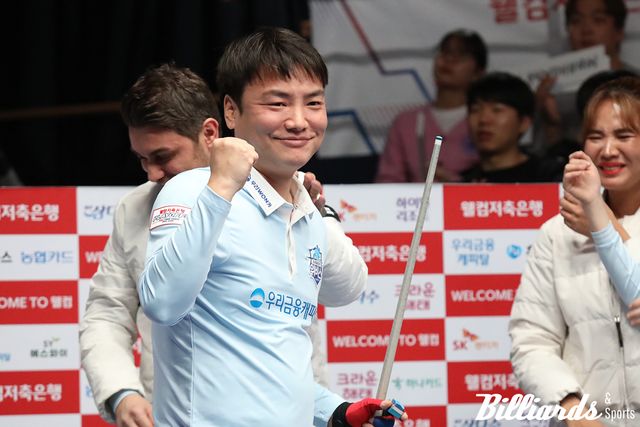 3세트 승리 후 기뻐하는 강민구.