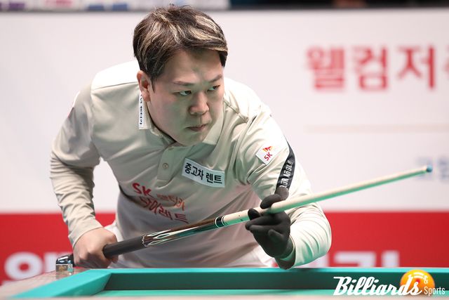 3차전 3세트에서 승리한 강동궁(SK렌터카)