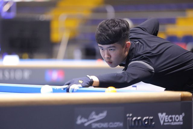 한국의 2008년생 유망주 김도현은 예선 2라운드에서 2전 전승을 거두며 종합순위 5위로 3라운드에 진출, 27일(한국시간) 새벽 1시에 시작하는&nbsp;최종예선에 도전한다.