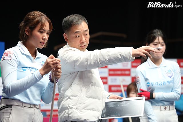 이날 스롱 피아비는 2세트와 6세트에서 아쉬운 패배를 당했다.