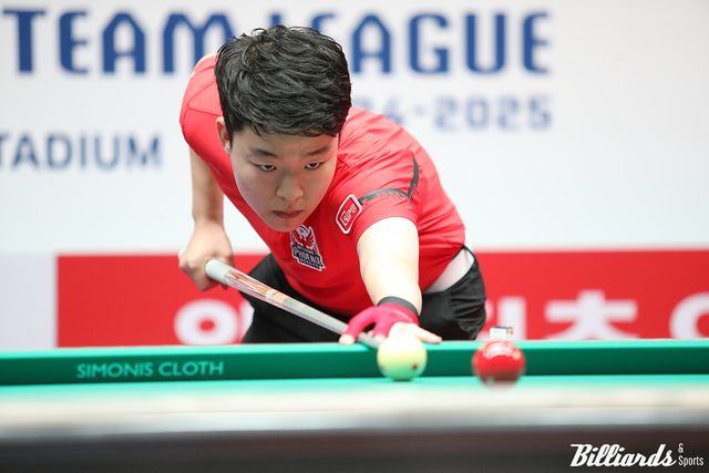 '최연소 투어 챔피언' 김영원(웰컴저축은행)이 7일 오후 3시에 열리는 PBA 팀리그 5라운드에서 웰컴저축은행 유니폼을 입고 다시 한번 뛰게 됐다.&nbsp; 사진=이용휘 기자