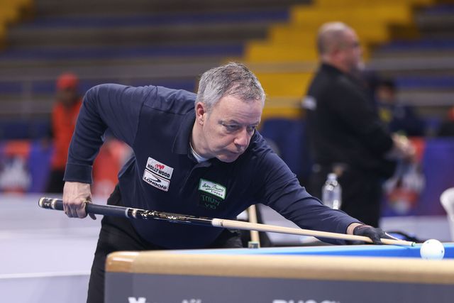 '세계랭킹 1위' 딕 야스퍼스(네덜란드)가 3년 만에 벌인 쩐뀌엣찌엔(베트남)과의 맞대결에서 승리하며 '보고타 3쿠션 당구월드컵' 8강에 진출했다. 사진=SOOP 제공
