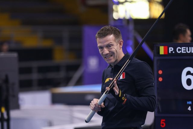 8강에서 야스퍼스와 대결하는 제레미 뷔리(프랑스). 16강에서 뷔리는 피터 클루망(벨기에)에게 승리했다.