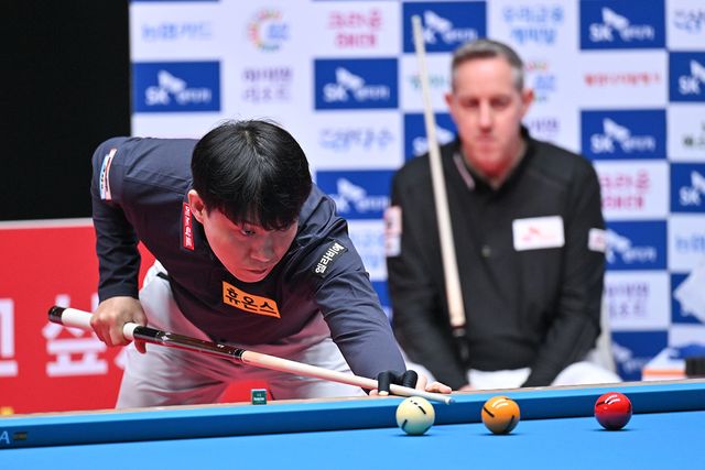 최성원(휴온스)은 레펀스에게 0-3으로 져 A조 최하위에 머물러 있다.