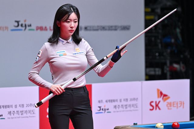 정수빈은 스롱 피아비와 김민영(이상 우리금융캐피탈) 등 이번 월드챔피언십 우승 후보를 모두 2-0으로 제압하며 2승을 거뒀다.&nbsp;