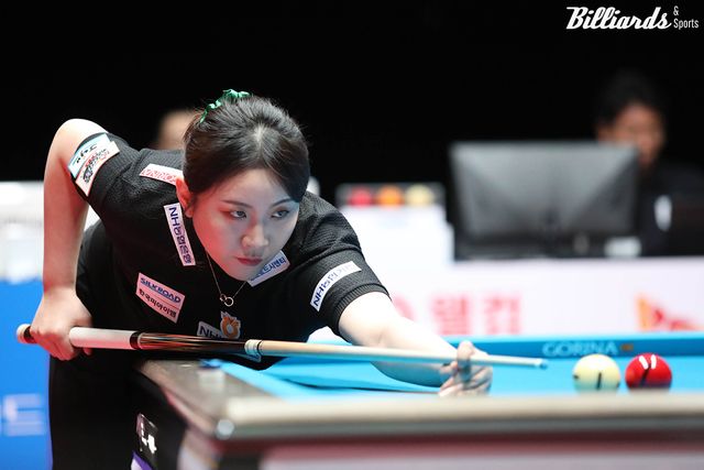 김민아(NH농협카드)는 준결승에서 세트스코어 4-1로 김상아를 꺾고 월드챔피언십 첫 결승 진출에 성공했다.