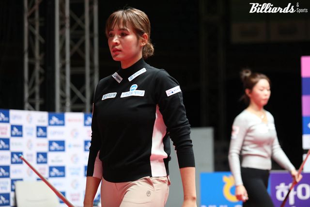 스롱과 김가영의 격차는 24-25시즌에 확연하게 벌어졌다. 스롱은 애버리지 1점대로 회복했지만, 김가영이 역대급 시즌 애버리지 1.208과 득점성공률 53.75%를 기록하면서 이를 따라잡기에는 역부족이었다.