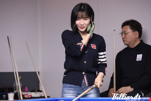 승리를 예감한 듯 미소 짓는 최혜미