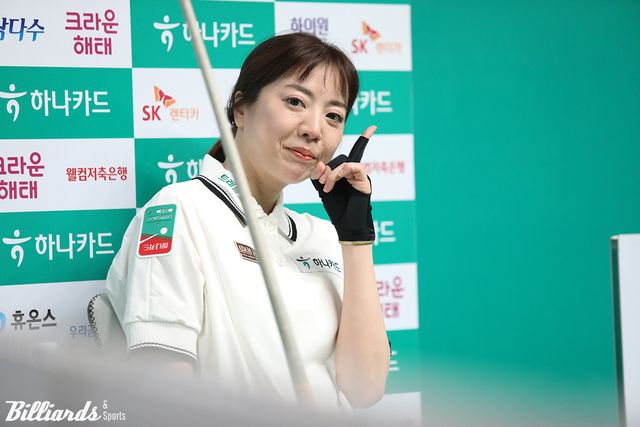 지난 시즌 프로당구(PBA) 투어에서 2승을 거두고 팀리그 포스트시즌 챔피언에 오르며 3개의 우승트로피를 들어올렸던 사카이 아야코(하나카드)는 이번 시즌에는 팀리그 플레이오프 포함 준결승에만 세 차례 올라가며 아쉽게 시즌을 마감하고 있다.&nbsp; 사진=이용휘 기자