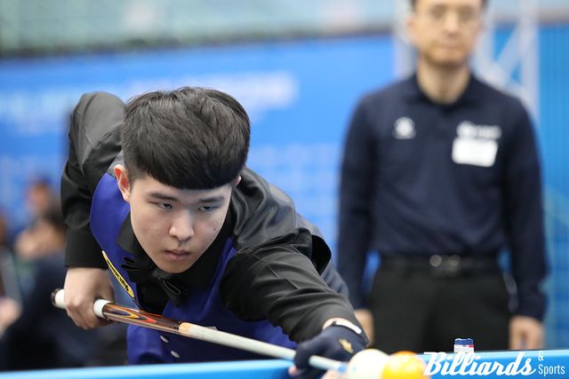 김도현이 결승에서 양승모를 꺾고 첫 주니어 아시아 챔프 자리에 올랐다.