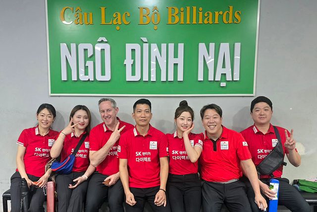 팀 동료 응오딘나이의 구장에서 베트남 전지훈련을 시작한 SK렌터카 다이렉트. 사진=SK렌터카 제공