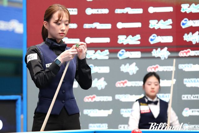 허채원과 대결 중인 최봄이&nbsp;