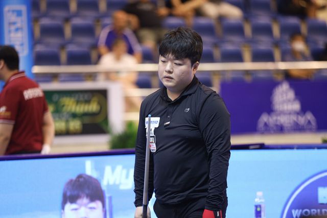 한국의 조명우(실크로드시앤티-서울시청)가 23일 베트남에서 열린 '2025 호찌민 3쿠션 당구월드컵' 32강 조별리그에서 탈락했다.&nbsp; 사진=SOOP 제공