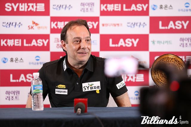 에스와이가 다니엘 산체스(스페인)를 웰컴저축은행의 최원준1과 트레이드를 단행한 이유를 밝혔다.&nbsp; 빌리어즈앤스포츠 DB