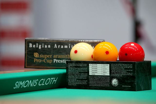 최근 PBA와 재계약을 맺은 시모니스(당구대천)와 아라미스(당구공)가 차기 시즌에도 PBA 팀리그 공식 당구대천과 당구공으로 사용된다. 사진=PBA 제공