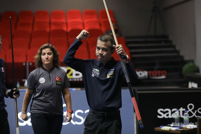 쩐뀌엣찌엔(베트남)은 이날 16강에서 허정한, 8강에서 제레미 뷰리(프랑스)를 누르고 준결승에 진출했다.