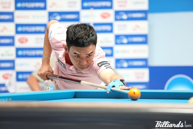 정경섭은 적소에 뱅크 샷 공격이 성공한 데 힘입어 김준태에게 승리를 거뒀다.