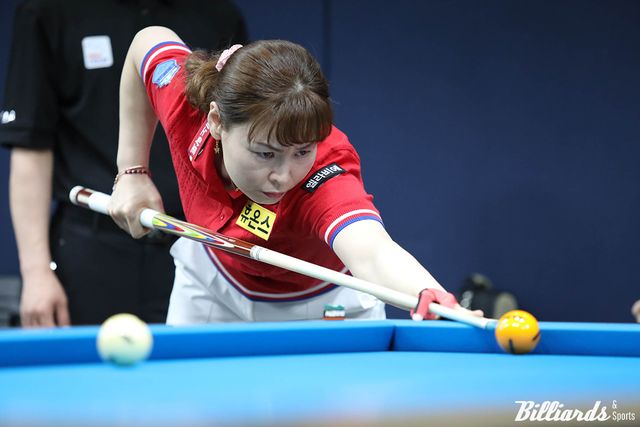 이신영(휴온스)은 이날 32강전에서 세트스코어 3-1로 백민주(크라운해태)를 꺾고 16강에 진출, 19일 밤 8시 30분에 이우경과 8강행을 다툰다.