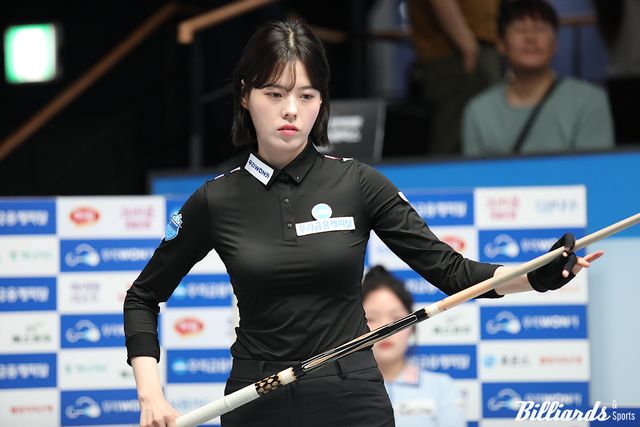 지난 시즌 개막전에서 4강에 올랐던 서한솔(우리금융캐피탈)이 32강에서 한지은(에스와이)을 꺾으며 16강에 진출했다.&nbsp; 사진=고양/이용휘 기자&nbsp;