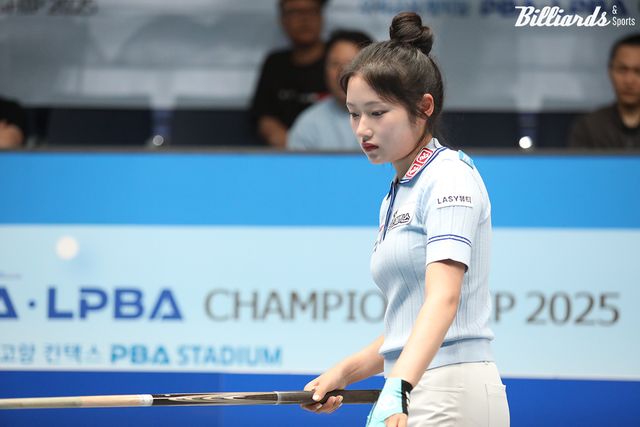 컨디션 난조로 아쉽게 16강 진출에 실패한 한지은.