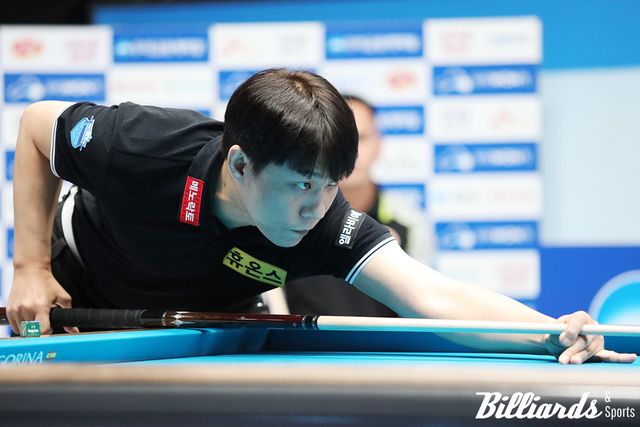 최성원도 64강에서 쩐득민을 꺾고 32강 진출에 성공했다.