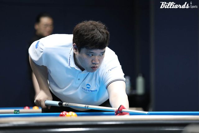 에디 레펀스(SK렌터카)를 3-0으로 꺾고 16강에 올라간 선지훈.