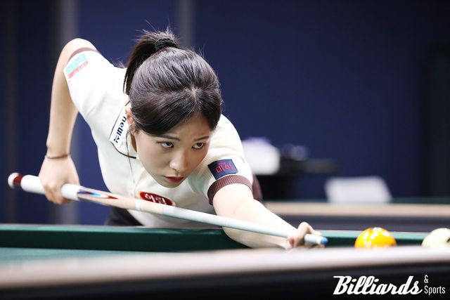 박정현이 김경자의 뱅크샷 공격에 속수무책으로 무너졌다. 김경자와 2차 투어 '하나카드 챔피언십' PPQ 대결 중인 박정현. 사진=고양/이용휘 기자