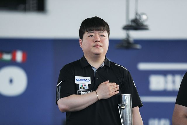 2년 7개월 만에 시상대 가장 높은 곳에서 애국가를 듣고 있는 조명우. 사진=SOOP 제공