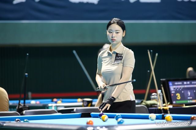 출산 3개월여 만에 당구선수로 복귀한 김보건