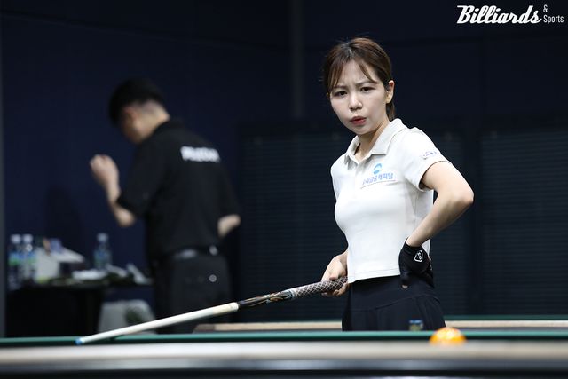 김민영(우리금융캐피탈)은 오지연을 상대로 대역전승을 거두며 16강에 올라갔다.